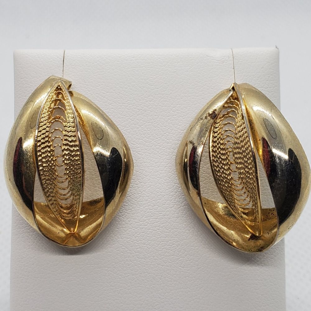 Vintage Gold Earrings 